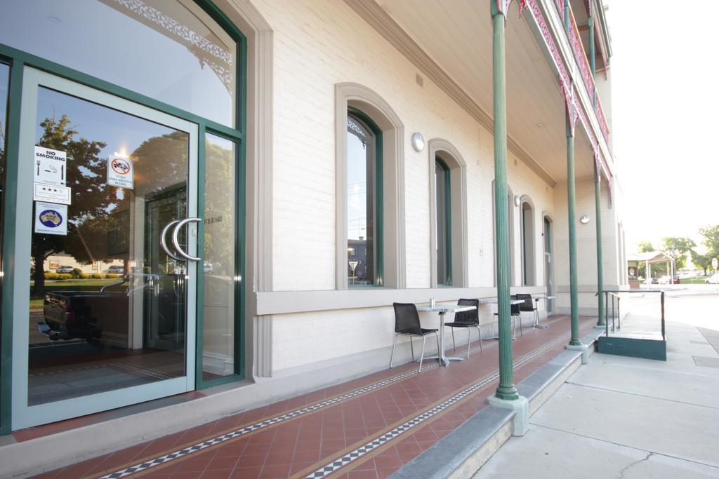 Mitchell River Tavern Bairnsdale Exteriör bild